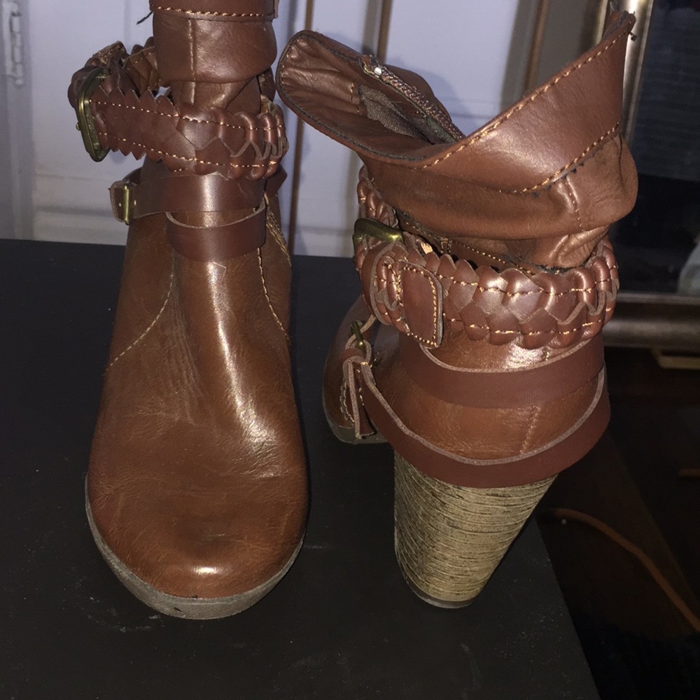 Brown boots